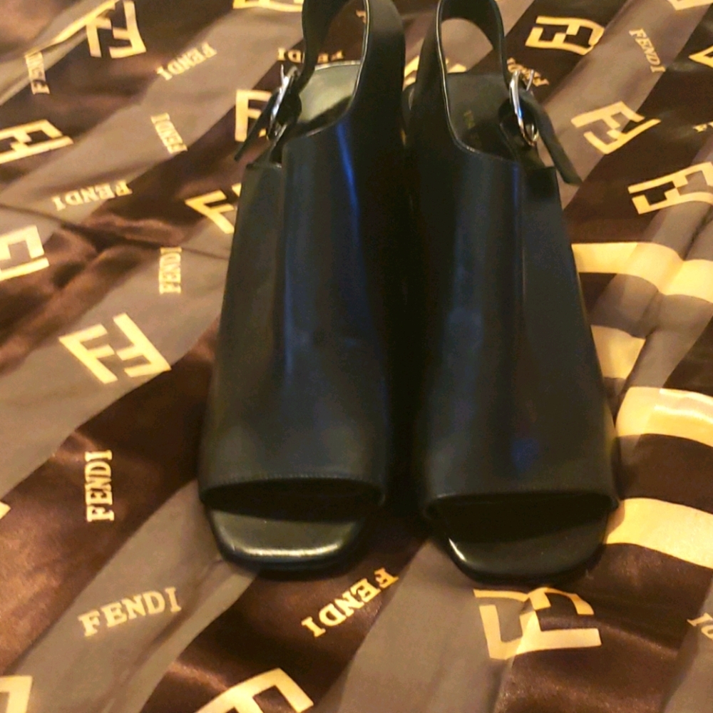 Black leather ladies sandal